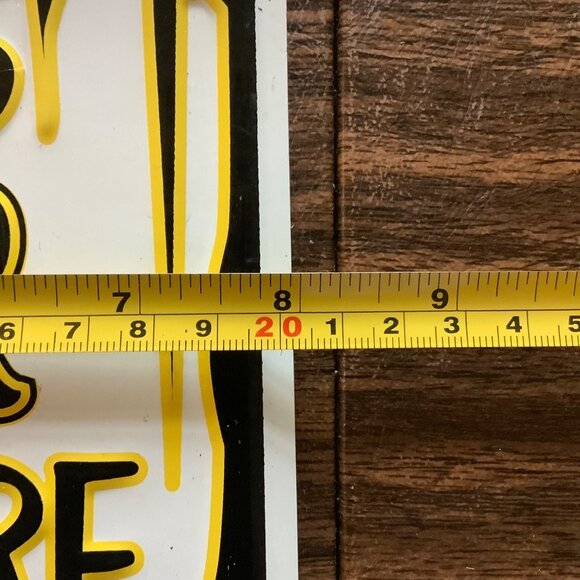 An Old Bear Lives Here With His Honey Metal Embossed Sign 12"x8" Cabin Country - Picture 5 of 6